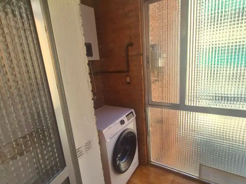 Piso en venta en Apóstol Santiago Terraza de Piso en venta en Madrid con Calefacción
