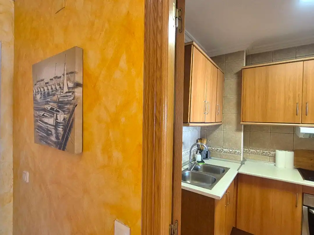 Flat for sale in Calle Urbano Arregui, 15, El Acequión Kitchen of Flat for sale in Torrevieja with Air Conditioner and Swimming Pool