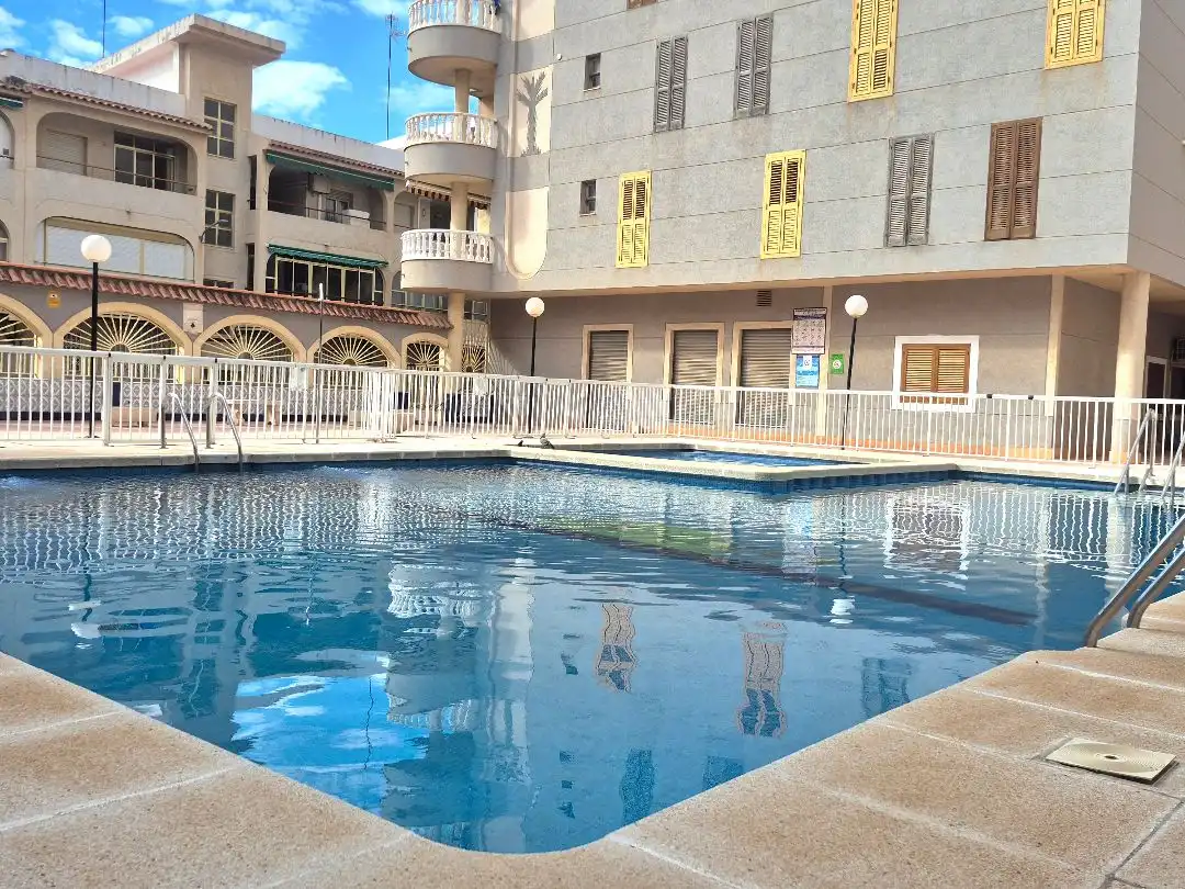 Flat for sale in Calle Urbano Arregui, 15, El Acequión Swimming pool of Flat for sale in Torrevieja with Air Conditioner and Swimming Pool