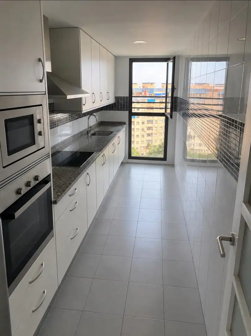Kitchen of Flat for sale in Castellón de la Plana / Castelló de la Plana  with Air Conditioner