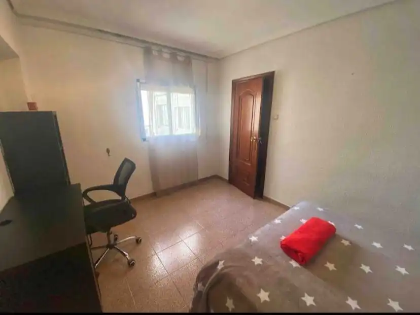 Wohnung zum Verkauf in Carrer de la Pobla de Farnals, 70, Aiora Schlafzimmer von Wohnung zum Verkauf in Valencia Capital mit Balkon
