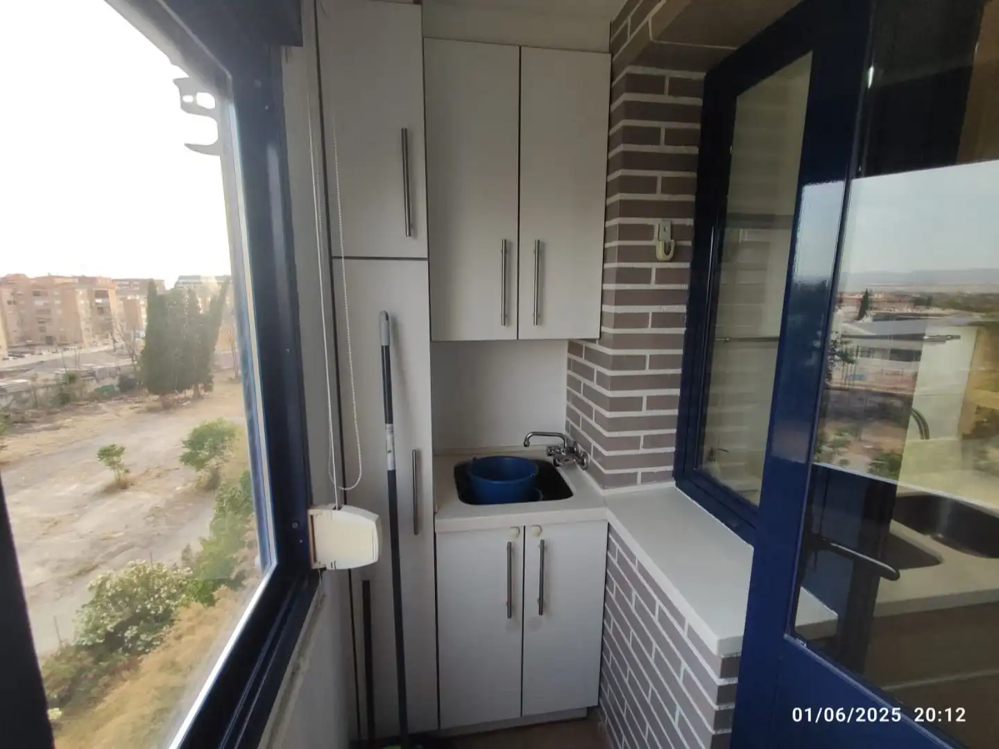 Flat for rent in Camino de Ronda, 171, Rosaleda - Juventud Balcony of Flat for rent in Granada with Air Conditioner, Heating and Furnished