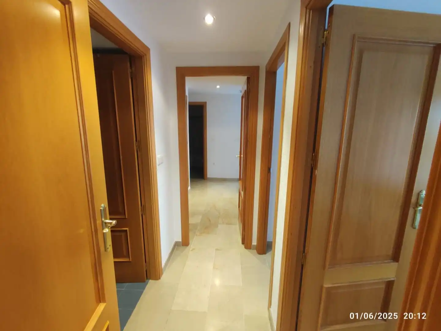 Flat for rent in Camino de Ronda, 171, Rosaleda - Juventud Flat for rent in Granada with Air Conditioner, Heating and Furnished