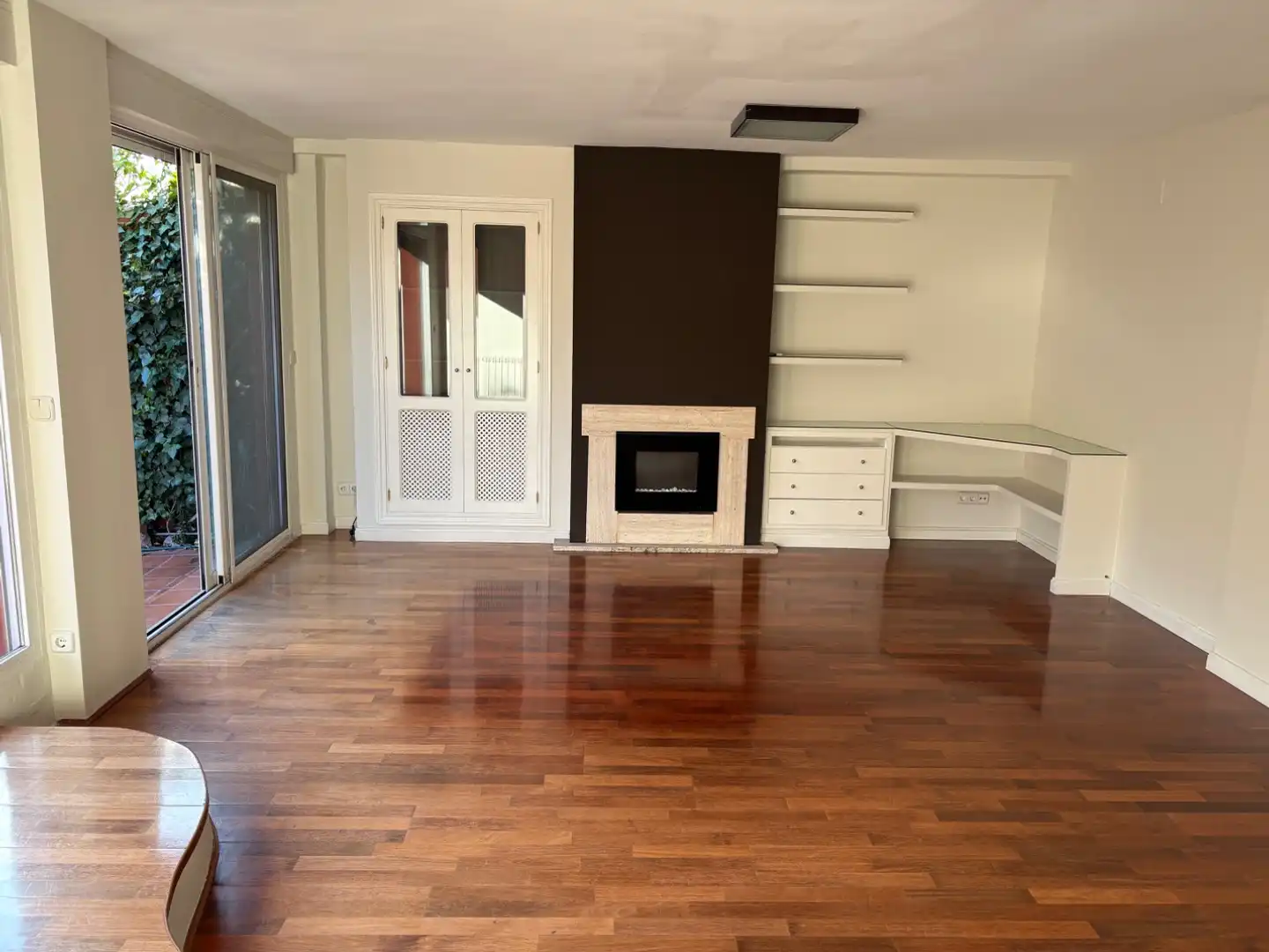 Sala de estar de Casa o chalet de alquiler en La Moraleja con Aire acondicionado, Calefacción y Jardín privado