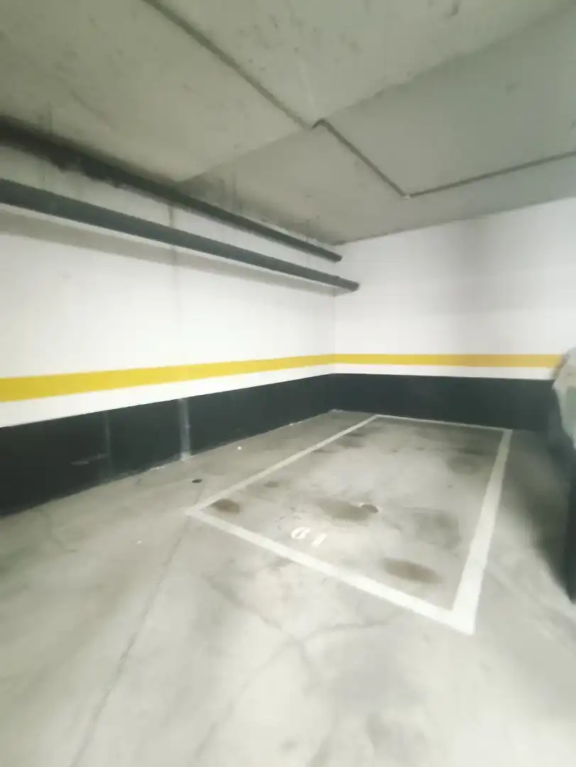 Piso de alquiler en Calle Estrella Mízar, 4, Parla Este Parking de Piso de alquiler en Parla con Aire acondicionado