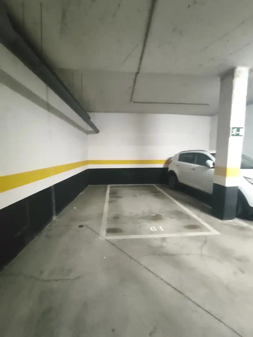 Piso de alquiler en Calle Estrella Mízar, 4, Parla Este Parking de Piso de alquiler en Parla con Aire acondicionado