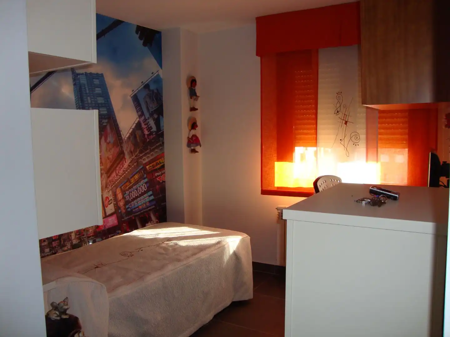 Bedroom of Flat for rent in Madrid  with Air Conditioner, Heating and Terrace