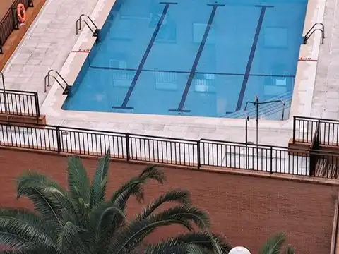 Swimming pool of Flat for rent in Madrid  with Air Conditioner, Heating and Terrace
