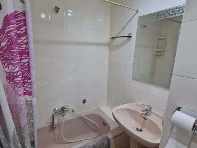 Apartamento de alquiler en Avenida Ordoño II, N° 17, Centro Ciudad Baño de Apartamento de alquiler en León Capital
