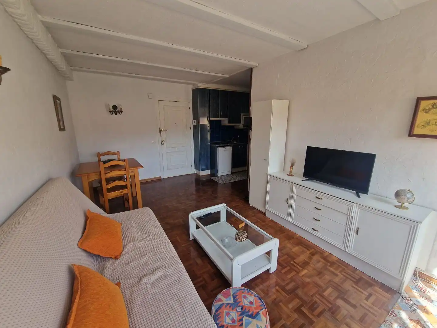 Apartamento de alquiler en Avenida Ordoño II, N° 17, Centro Ciudad Sala de estar de Apartamento de alquiler en León Capital