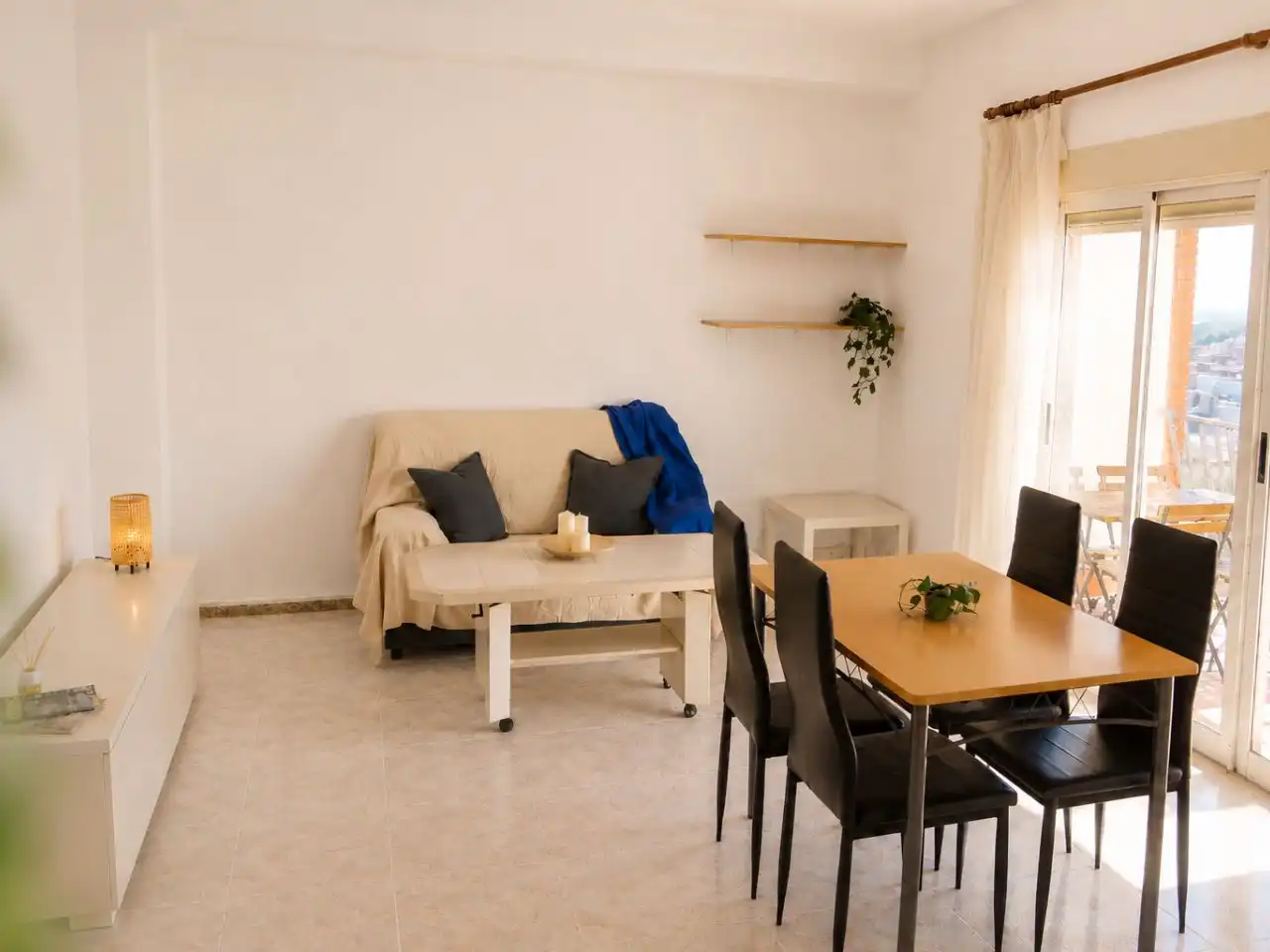 Piso de alquiler en Carrer de la Puríssima, 20, Centro Comedor de Piso de alquiler en Almazora / Almassora con Terraza, Amueblado y Balcón