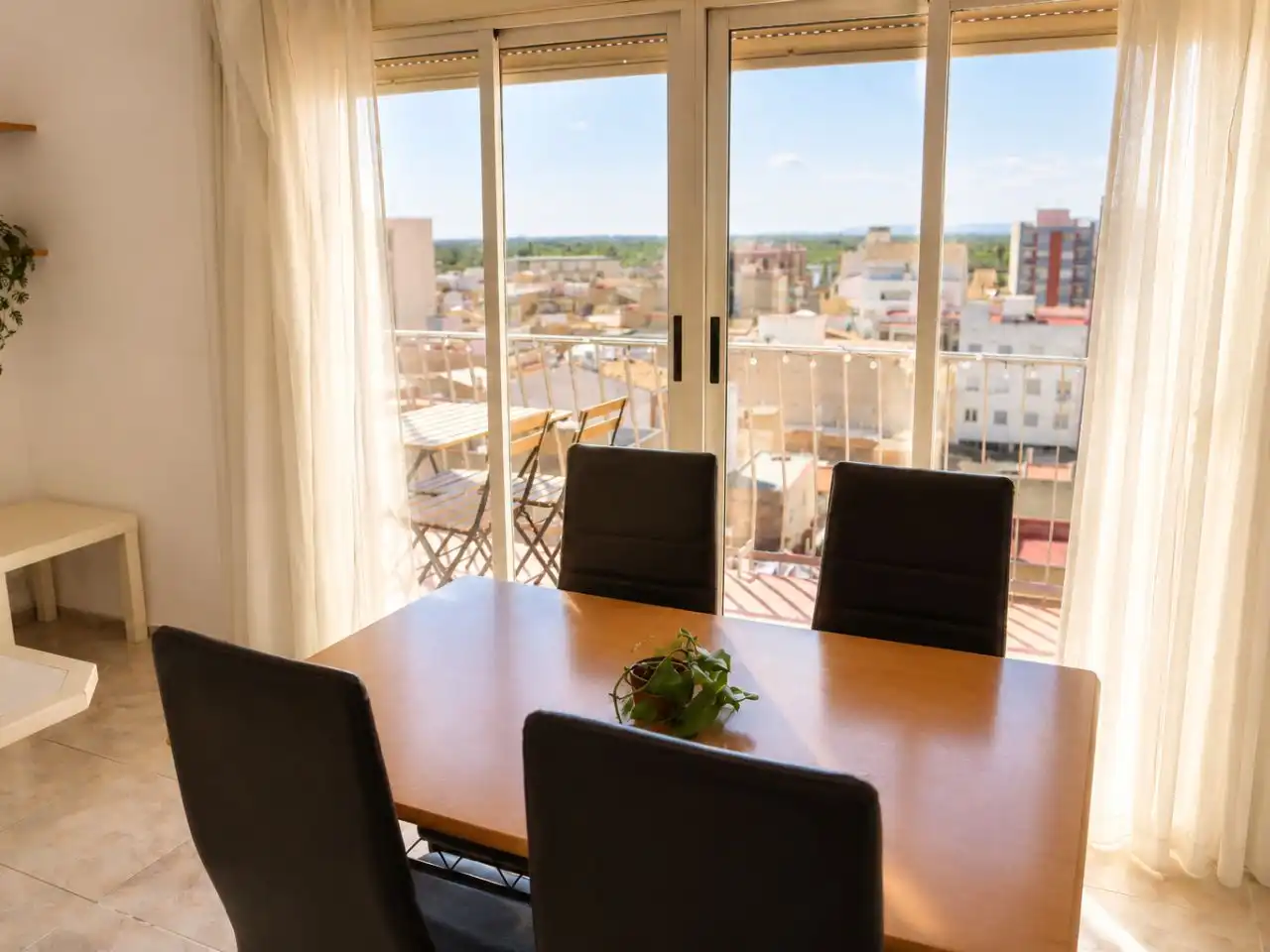Piso de alquiler en Carrer de la Puríssima, 20, Centro Comedor de Piso de alquiler en Almazora / Almassora con Terraza, Amueblado y Balcón