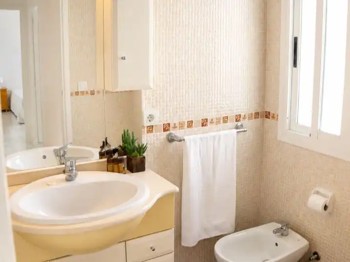 Piso de alquiler en Carrer de la Puríssima, 20, Centro Baño de Piso de alquiler en Almazora / Almassora con Terraza, Amueblado y Balcón