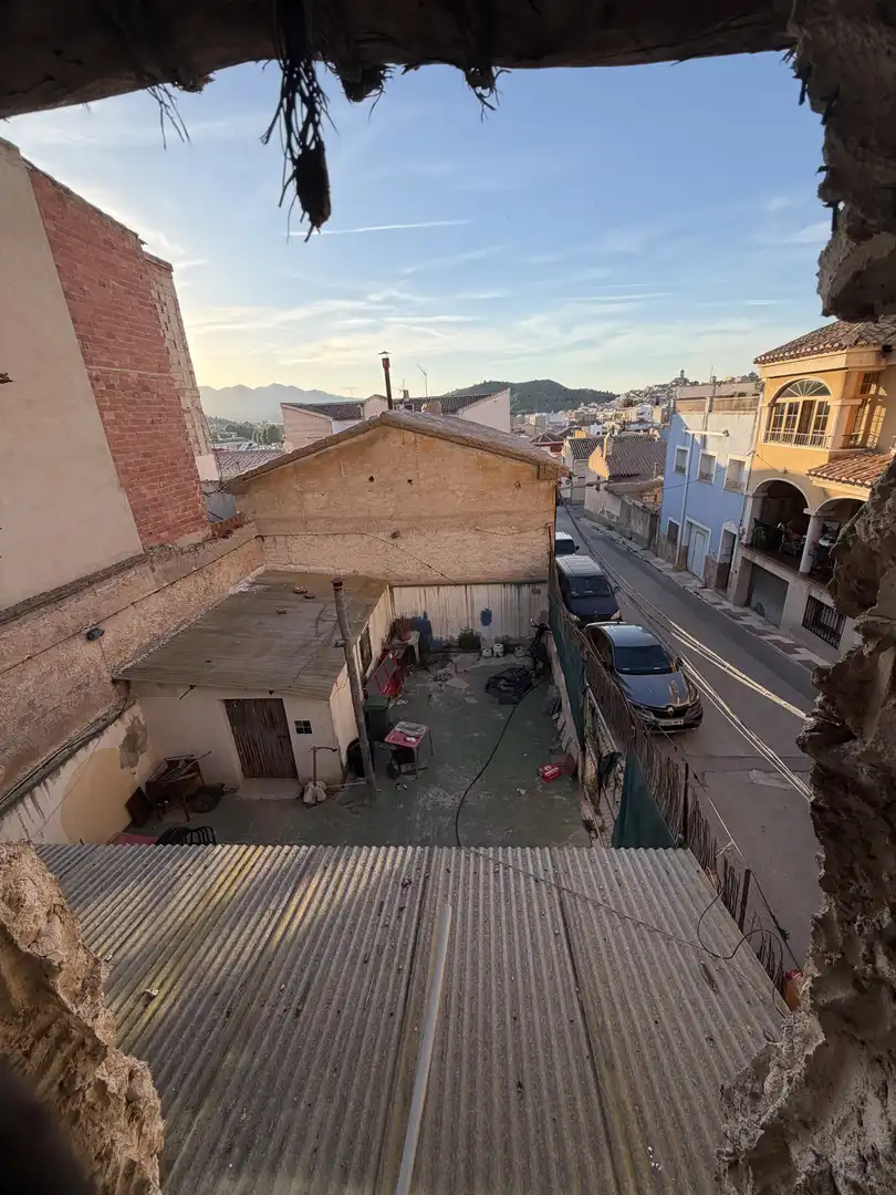 Vista exterior de Casa adosada en venda en Cehegín amb Calefacció i Moblat