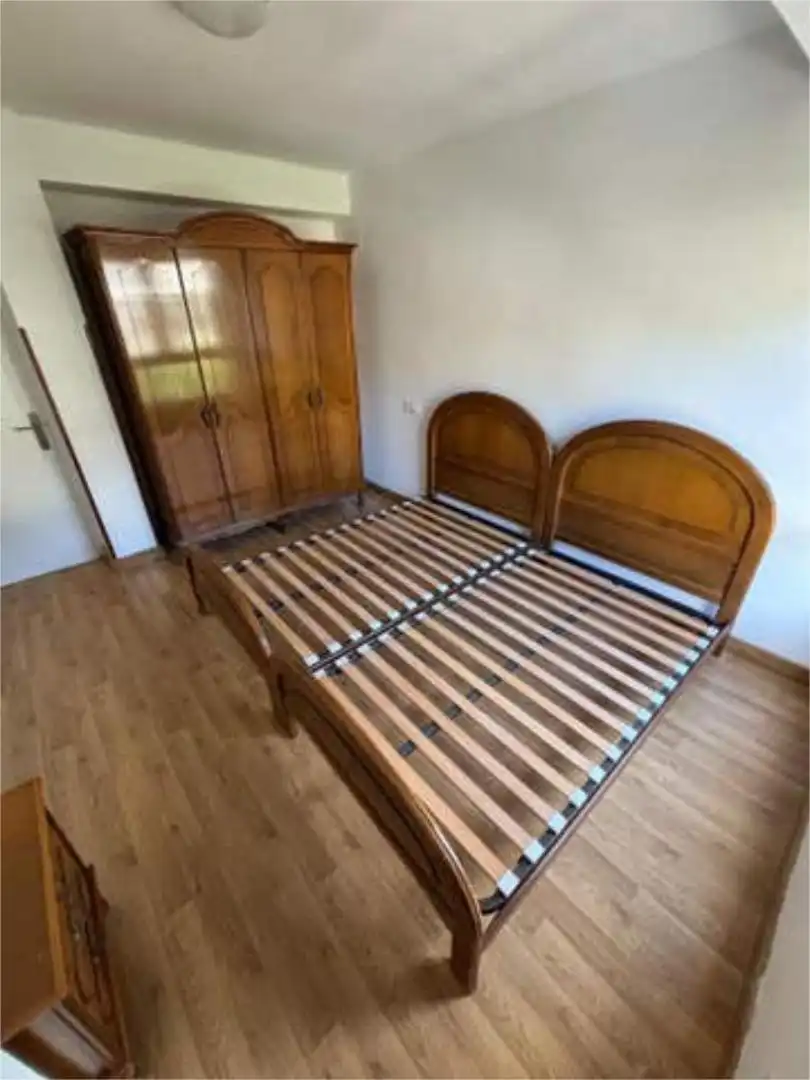 Habitación de Piso de alquiler en San Martín del Rey Aurelio con Calefacción