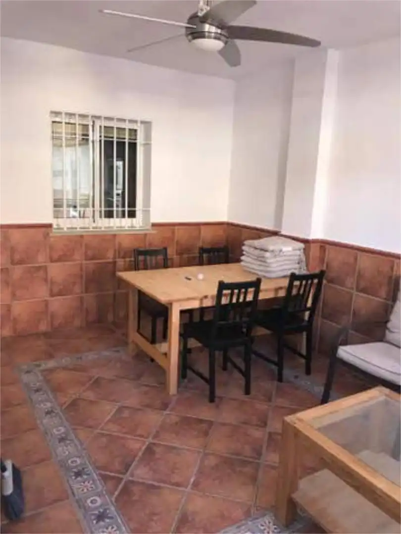 Casa o chalet de alquiler en Núcleo urbano Comedor de Casa o chalet de alquiler en Aljaraque con Terraza y Amueblado