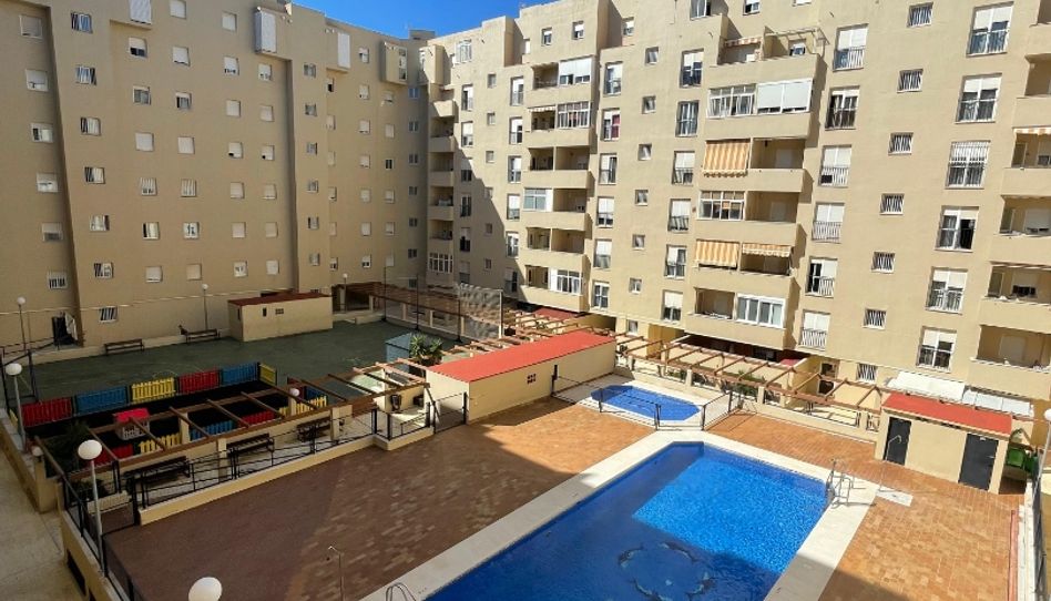 Pis de lloguer a Avenida de América, 62, San Bernabé, Algeciras - imatge 1 Foto 1 de Pis de lloguer a Avenida de América, 62, San Bernabé, Algeciras