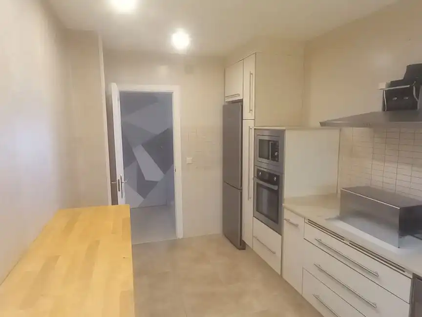 Piso de alquiler en Calle Acceso Grupo Escolar, 2, Xove Cocina de Piso de alquiler en Xove con Trastero y Amueblado