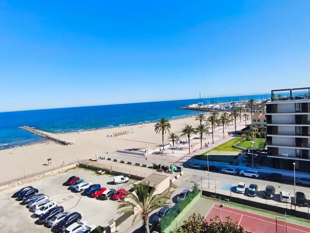 Flat for sale in Carrer Racó, 1, Playa del Puig Exterior view of Flat for sale in El Puig de Santa Maria with Terrace and Swimming Pool