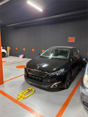 Garaje en Alquiler en Zona Universitaria