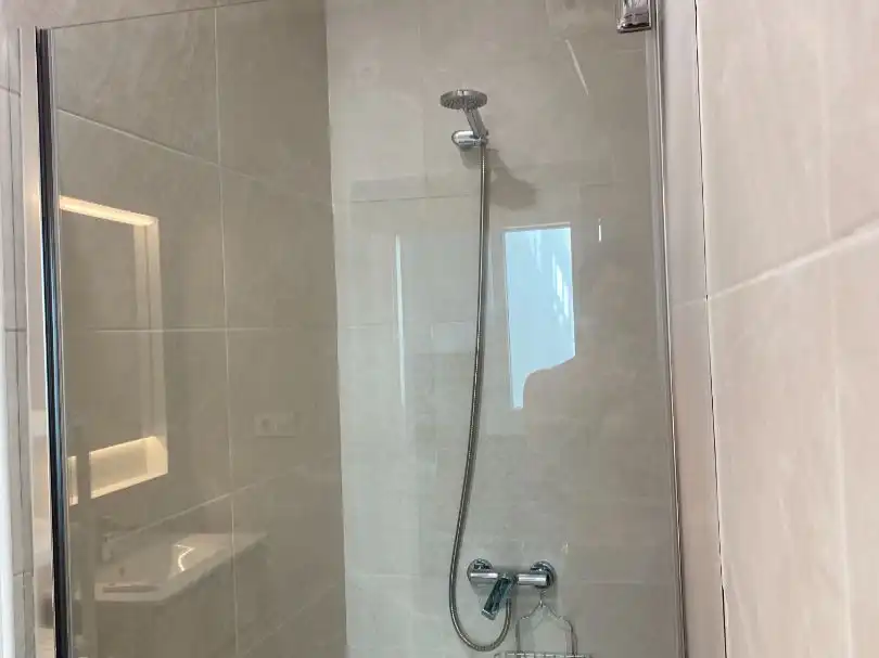 Piso de alquiler en Calle Manuel Font de Anta, 9, San Lorenzo Baño de Piso de alquiler en Sevilla con Aire acondicionado, Calefacción y Terraza