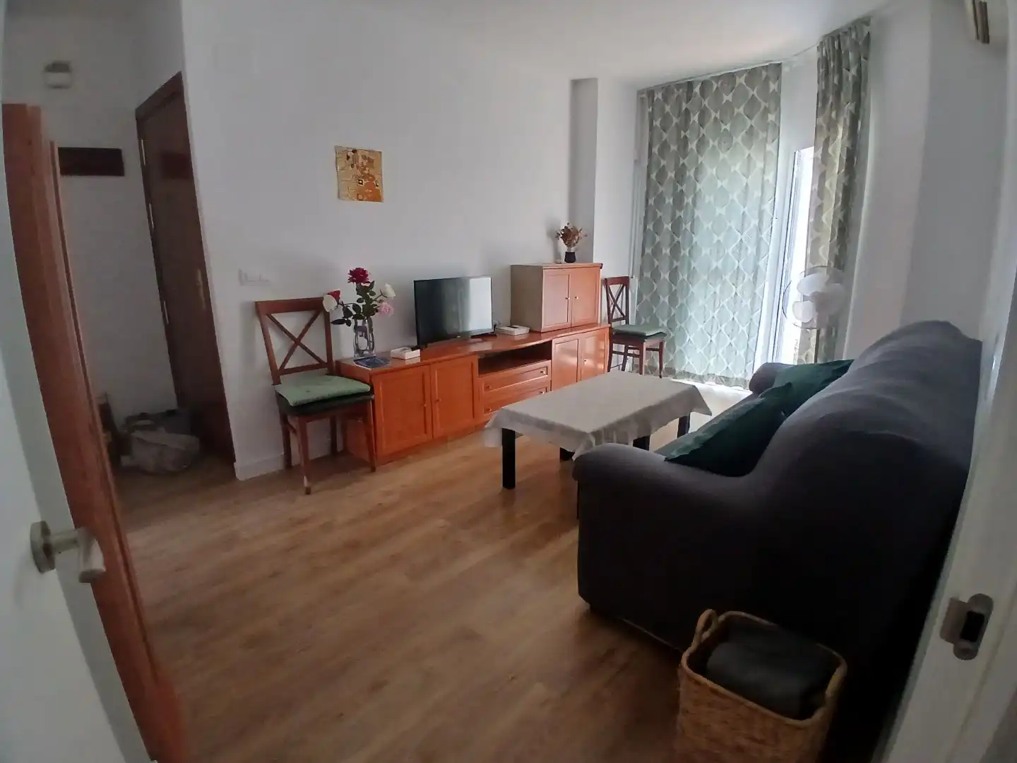 Sala d'estar de Pis de lloguer en Sevilla amb Aire condicionat, Parquet i Moblat