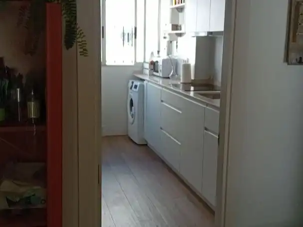 Cuina de Pis de lloguer en Sevilla amb Aire condicionat, Parquet i Moblat