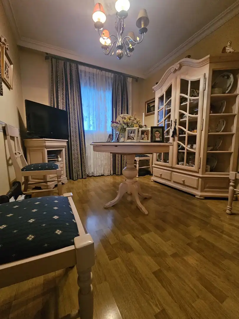 Comedor de Piso en venta en Parla con Aire acondicionado, Terraza y Piscina