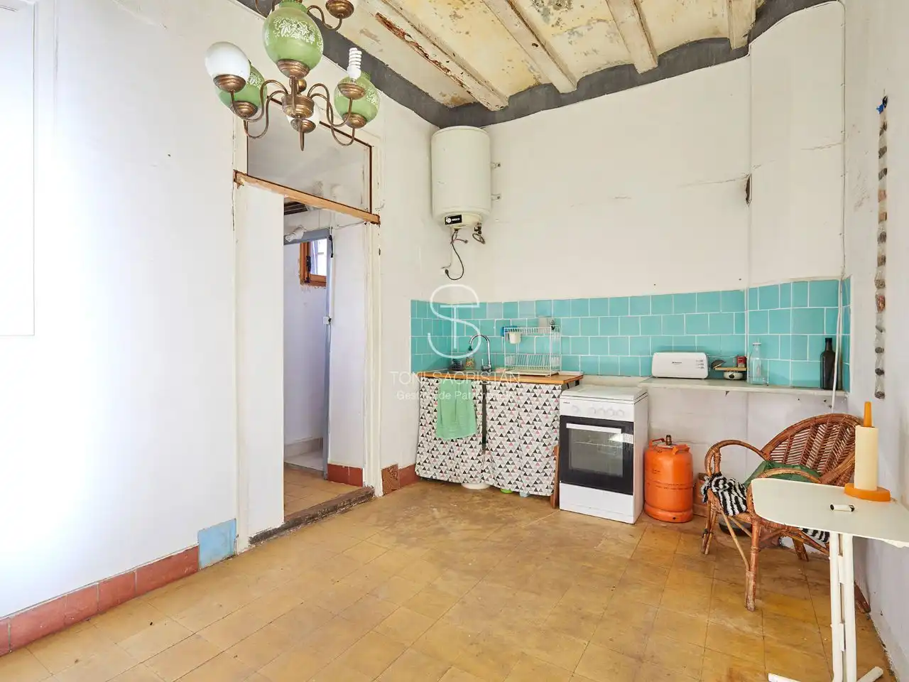 Wohnung zum Verkauf in Carrer de la Cera, 44, El Raval Küche von Wohnung zum Verkauf in Barcelona Capital mit Balkon