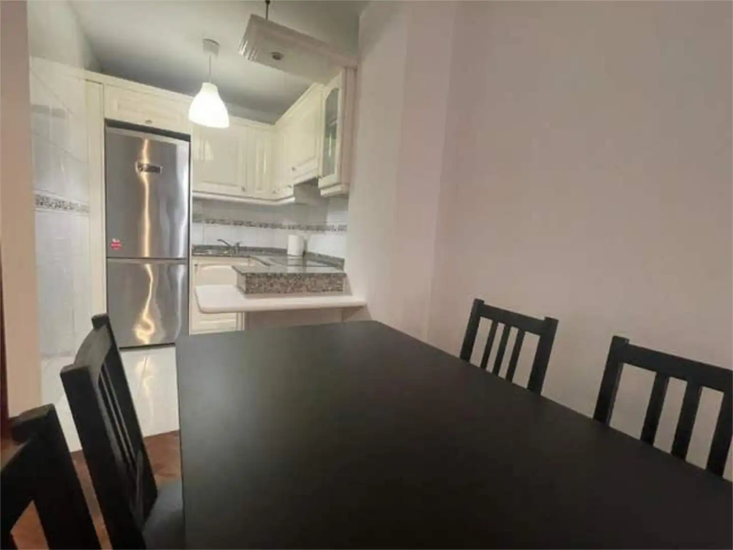 Piso de alquiler en Someso - Matogrande Cocina de Piso de alquiler en A Coruña Capital con Calefacción, Terraza y Amueblado
