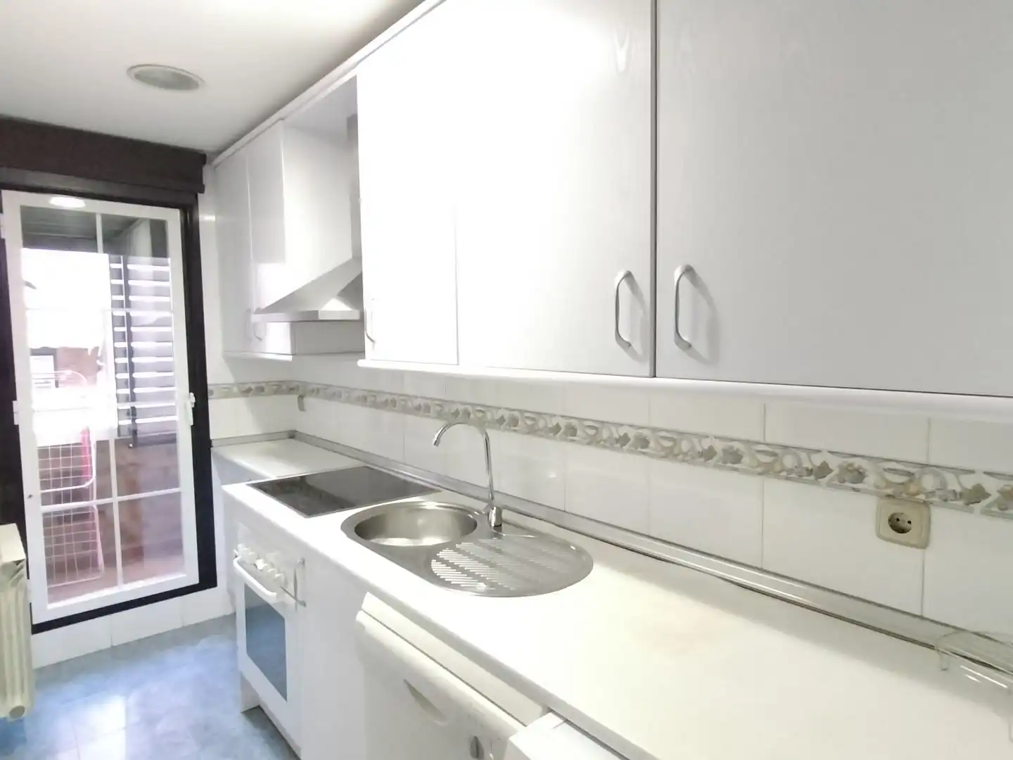 Flat for sale in Puerta de Cuartos - Avda. de Portugal Kitchen of Flat for sale in Talavera de la Reina with Air Conditioner, Heating and Terrace