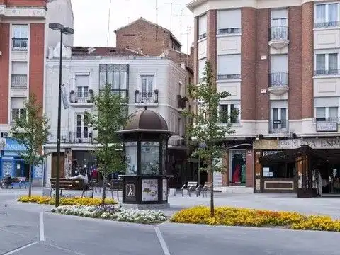 Flat for sale in Puerta de Cuartos - Avda. de Portugal Exterior view of Flat for sale in Talavera de la Reina with Air Conditioner, Heating and Terrace