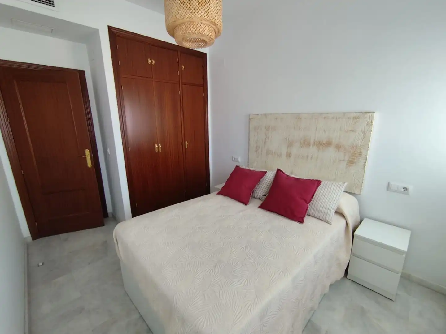 Flat for rent in Calle Aragón, 1, Centro - Doña Mercedes Bedroom of Flat for rent in Dos Hermanas with Air Conditioner, Heating and Furnished