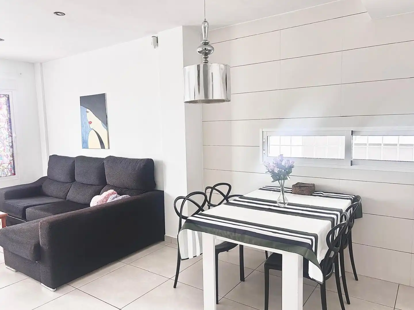 Wohnzimmer von Wohnung zum Verkauf in Torrevieja mit Klimaanlage, Terrasse und Schwimmbad