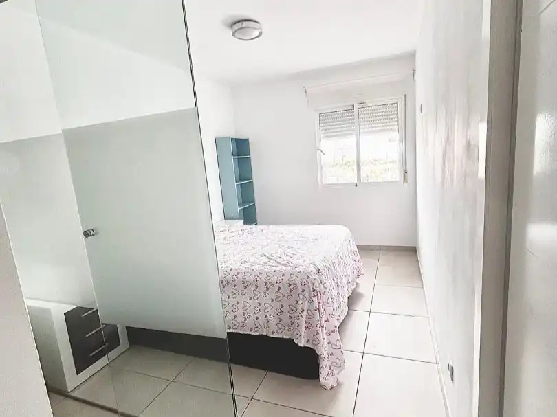 Schlafzimmer von Wohnung zum Verkauf in Torrevieja mit Klimaanlage, Terrasse und Schwimmbad