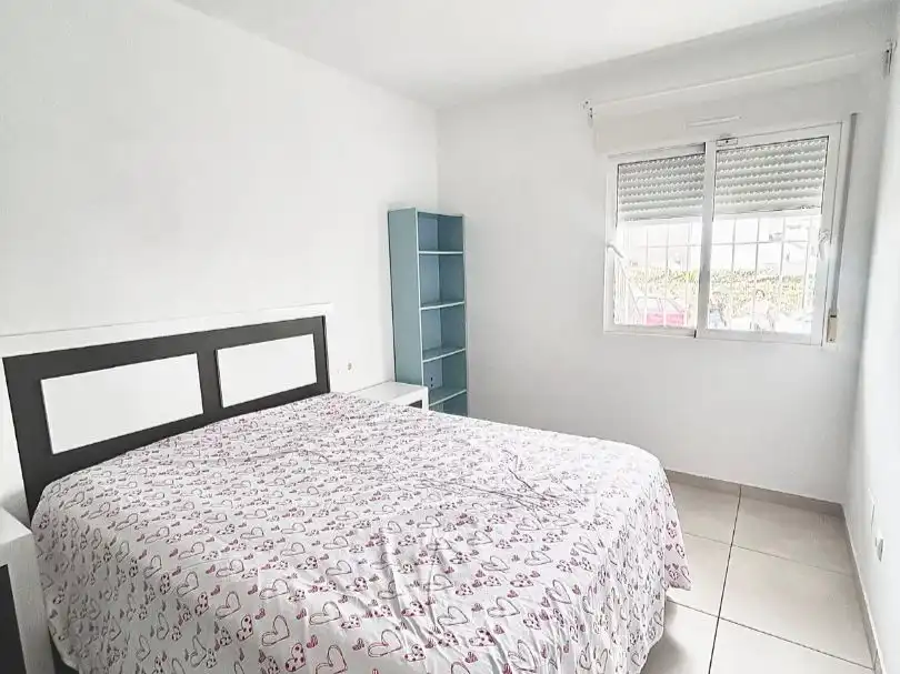 Schlafzimmer von Wohnung zum Verkauf in Torrevieja mit Klimaanlage, Terrasse und Schwimmbad