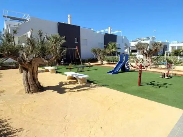 Terrasse von Wohnung zum Verkauf in Torrevieja mit Klimaanlage, Terrasse und Schwimmbad