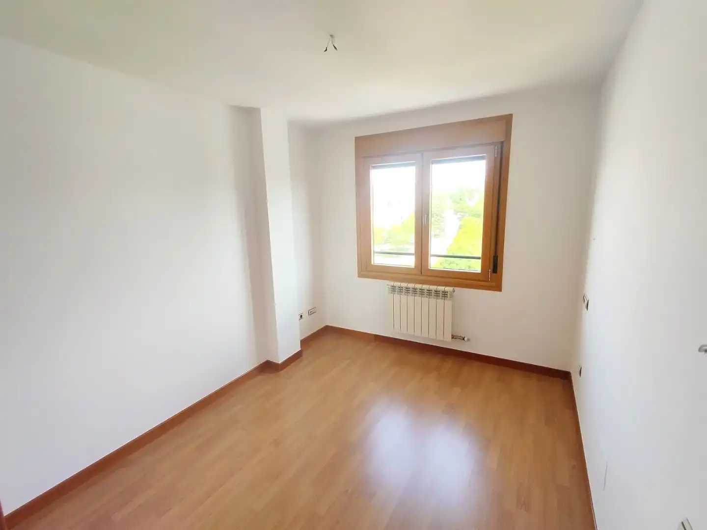 Flat for rent in Calle Federico de Onís, 48, Salamanca Capital Bedroom of Flat for rent in Salamanca Capital with Balcony