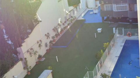 Foto 2 de Piso de alquiler en El Bajondillo, Torremolinos