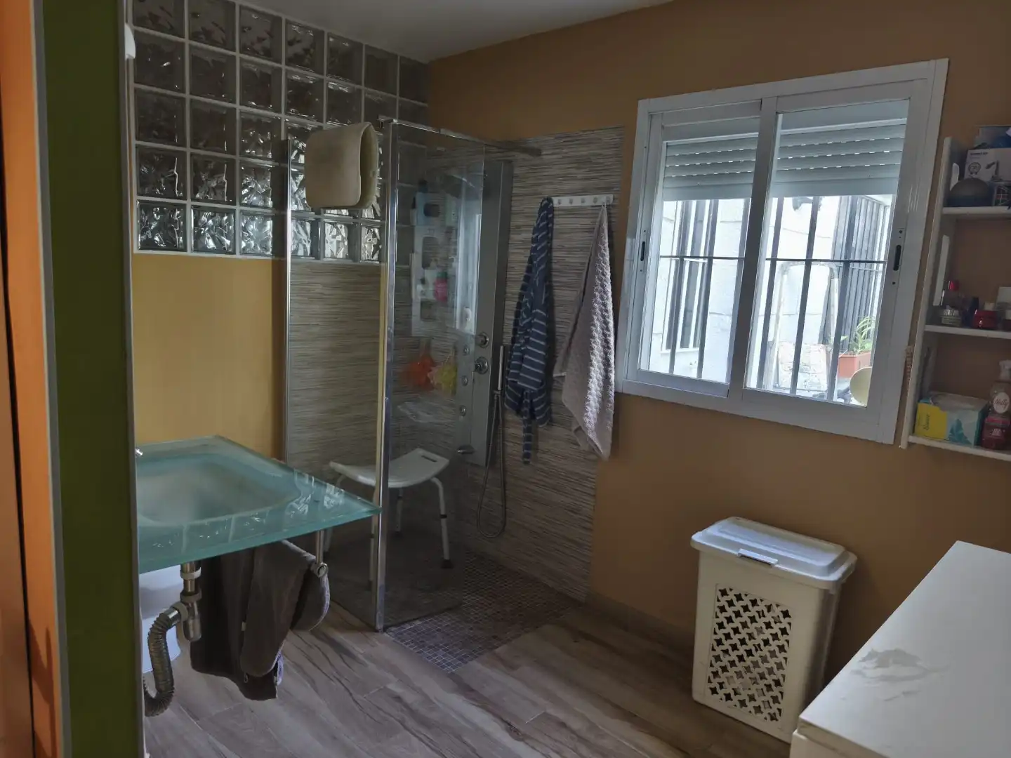 Detached homes for sale in Calle Domingo García Díaz, 15, Caballero Bonald - San José Obrero - Guadalcacín Bathroom of Detached homes for sale in Jerez de la Frontera with Air Conditioner, Heating and Parquet flooring