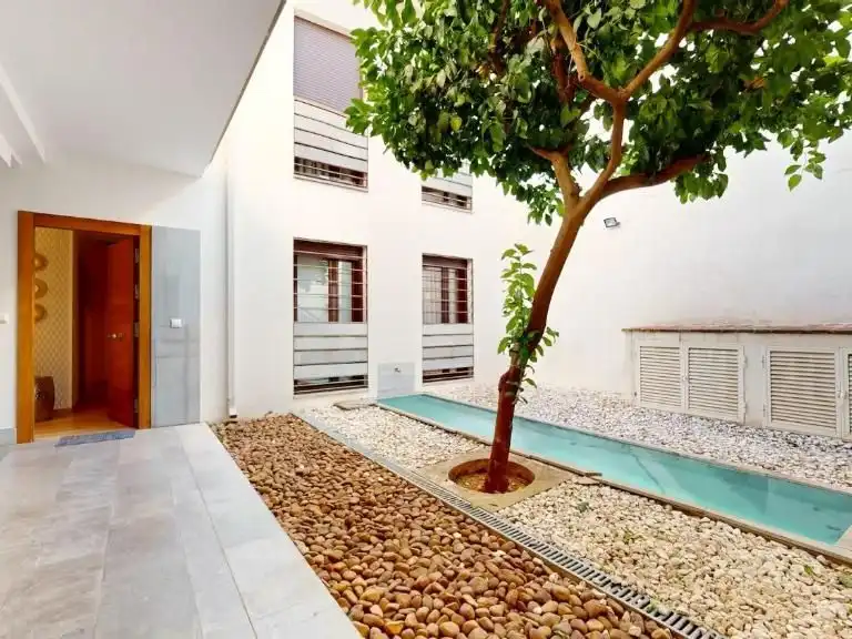 Wohnung zum Verkauf in Calle Hinojo, 18, Sta. Marina - San Andrés - San Pablo - San Lorenzo Außenansicht von Wohnung zum Verkauf in Córdoba Capital mit Klimaanlage
