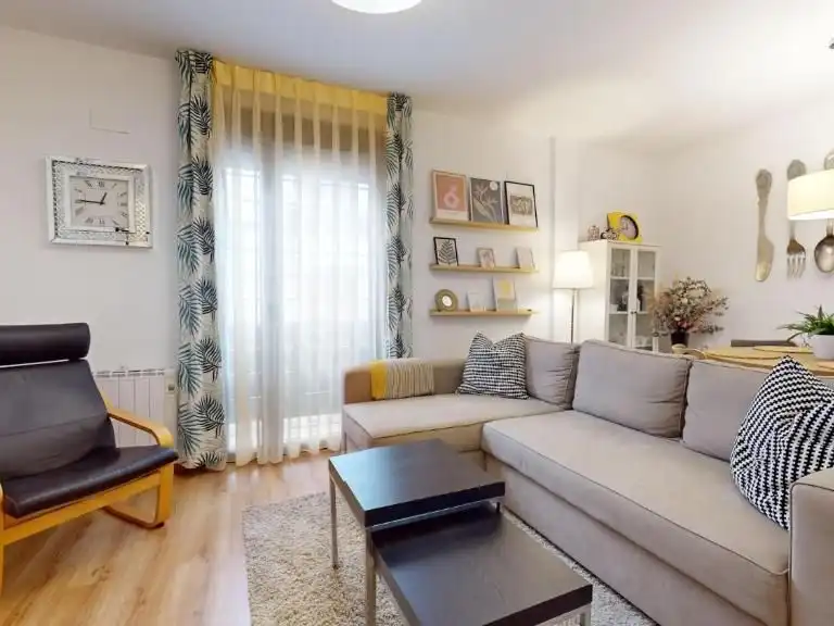 Wohnung zum Verkauf in Calle Hinojo, 18, Sta. Marina - San Andrés - San Pablo - San Lorenzo Wohnzimmer von Wohnung zum Verkauf in Córdoba Capital mit Klimaanlage