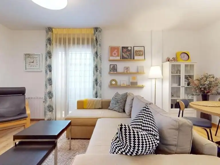 Wohnung zum Verkauf in Calle Hinojo, 18, Sta. Marina - San Andrés - San Pablo - San Lorenzo Wohnzimmer von Wohnung zum Verkauf in Córdoba Capital mit Klimaanlage