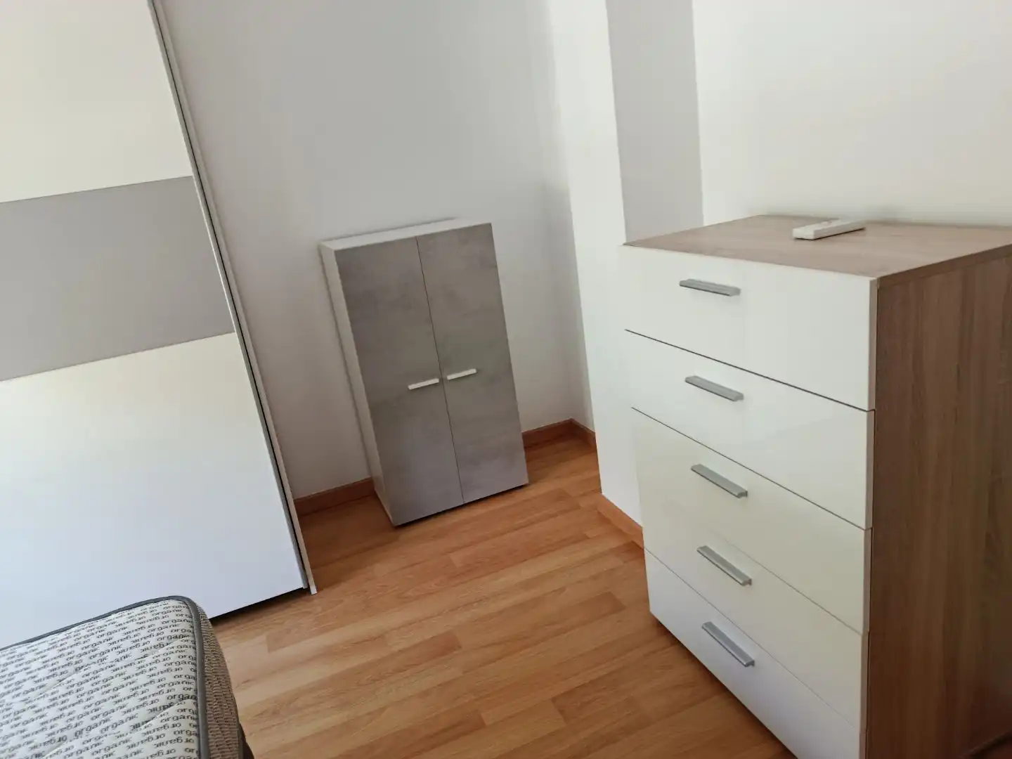 Habitación de Apartamento de alquiler en Almansa con Aire acondicionado, Calefacción y Parquet