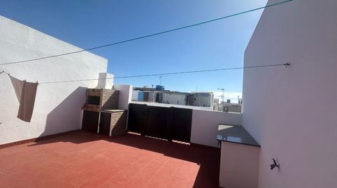 Casa adosada en venta en Calle Chafaris, 43, Valterra - Altavista, Arrecife - imagen 5 Foto 5 de Casa adosada en venta en Calle Chafaris, 43, Valterra - Altavista, Arrecife