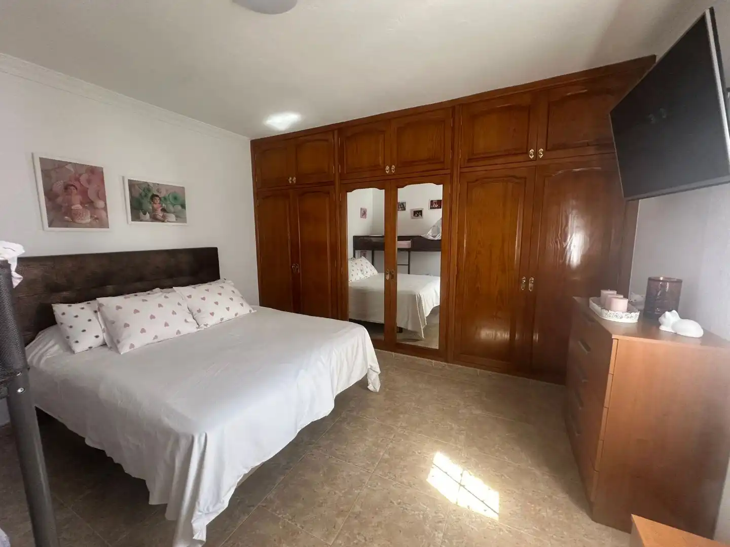 Casa adosada en venta en Calle Chafaris, 43, Valterra - Altavista Habitación de Casa adosada en venta en Arrecife con Terraza, Amueblado y Balcón