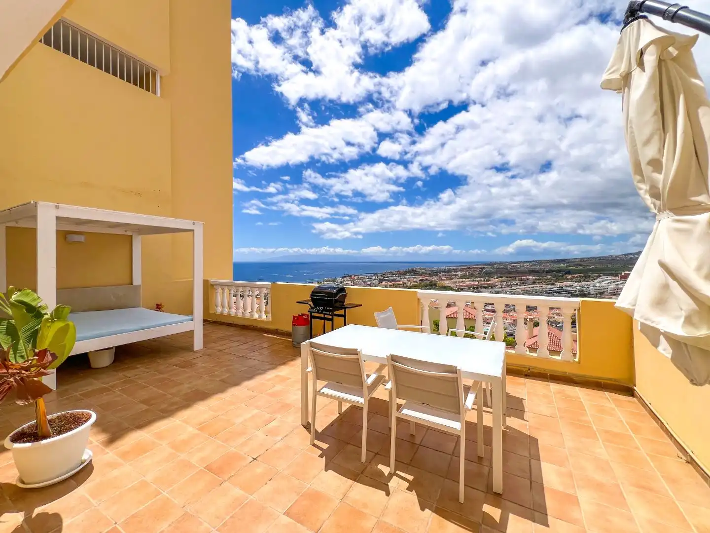 Wohnungen zum Verkauf in Calle Baleares, 8, Torviscas Centro y Alto Terrasse von Wohnungen zum Verkauf in Adeje mit Klimaanlage, Terrasse und Schwimmbad