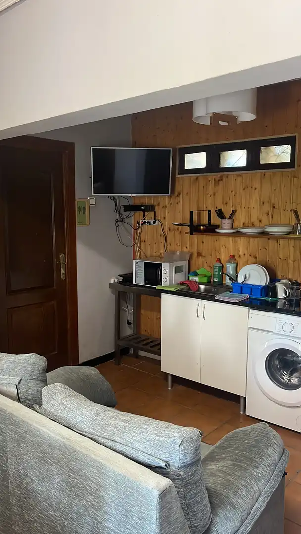 Zimmer in Avenida Cañada Real, 24, Los Molinos