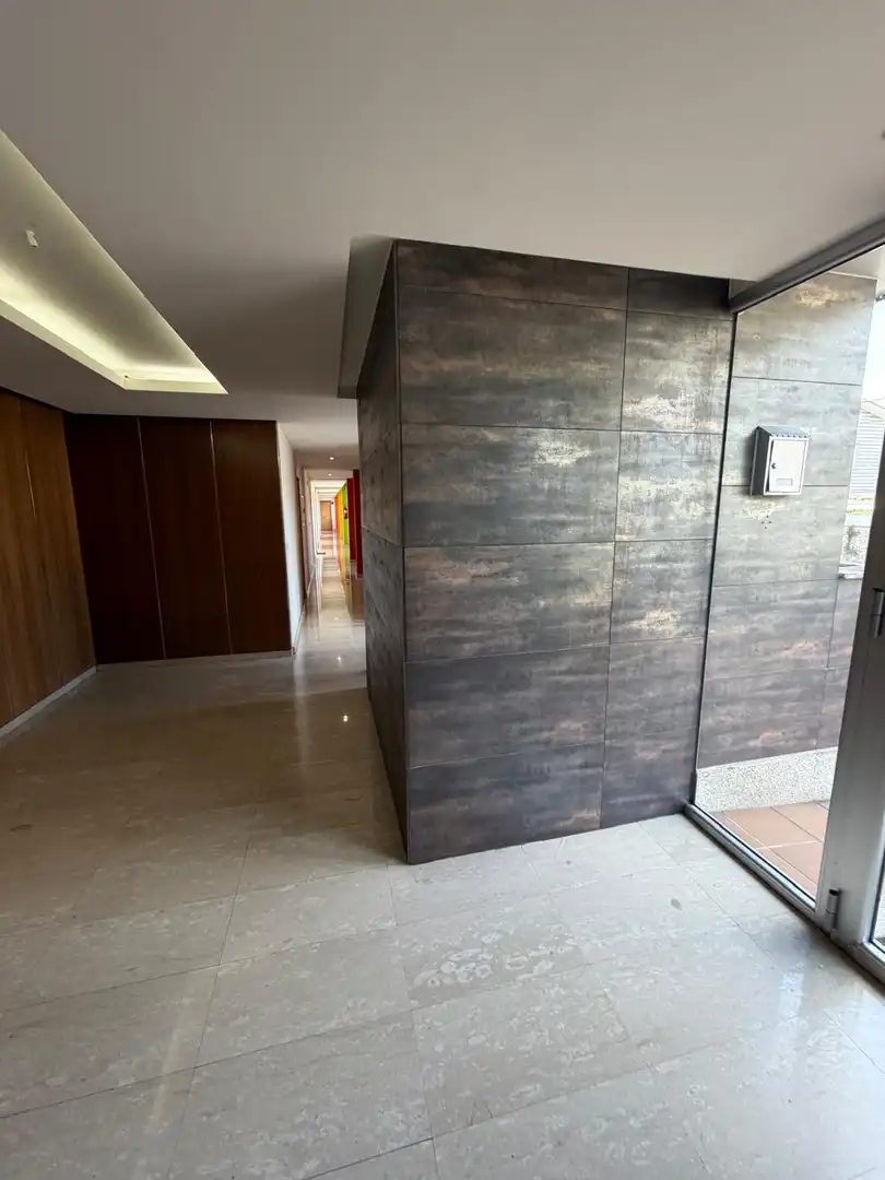 Ground floor for sale in Lugar Vinquiño, 25, Sanxenxo pueblo Ground floor for sale in Sanxenxo with Private garden, Parquet flooring and Terrace