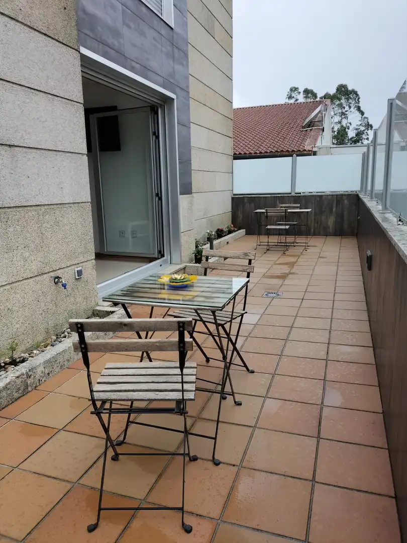 Ground floor for sale in Lugar Vinquiño, 25, Sanxenxo pueblo Terrace of Ground floor for sale in Sanxenxo with Private garden, Parquet flooring and Terrace